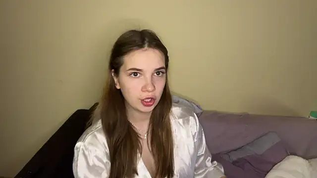 Snapshot of SoftIris_ chatting on 02/18/26, 05:42 SoftIris online show from 02/18/26, 05:42