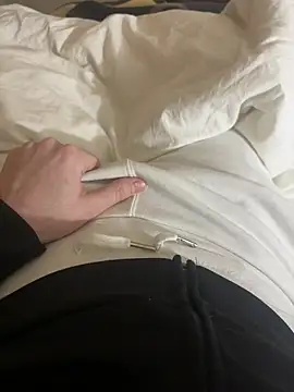 Snapshot of nolimits66 chatting on 03/01/26, 12:40 nolimits66 online show from 03/01/26, 12:40