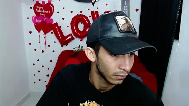 Snapshot of Caius_fox chatting on 02/17/26, 11:18 Caius fox online show from 02/17/26, 11:18