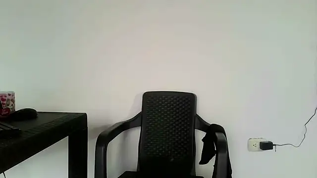 luisk200 online show from 02/10/26, 01:04