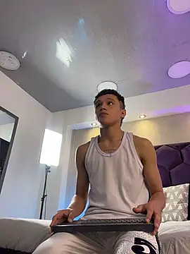 Dominik Souza online show from 04/04/26, 08:06