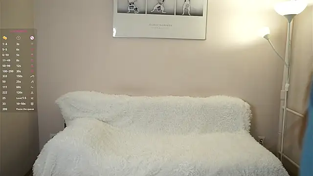 LoraLynn online show from 02/11/26, 02:55