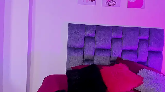 Isabella Moon9 online show from 02/07/26, 11:36