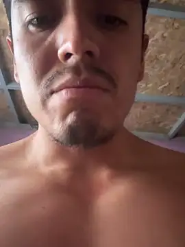 Snapshot of serranoandre chatting on 02/20/26, 09:15 serranoandre online show from 02/20/26, 09:15