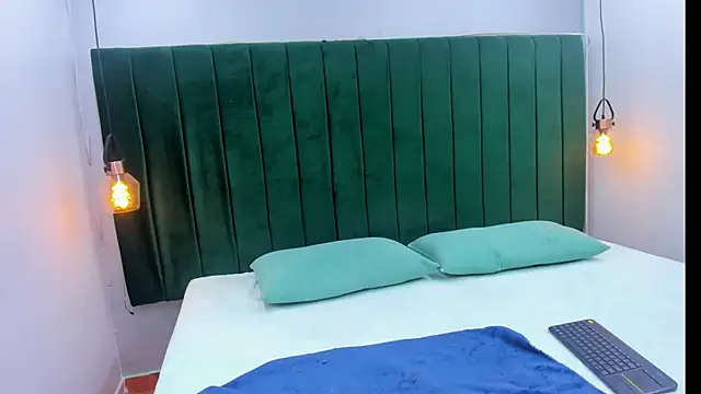 Ema-Horny online show from 02/05/26, 01:49