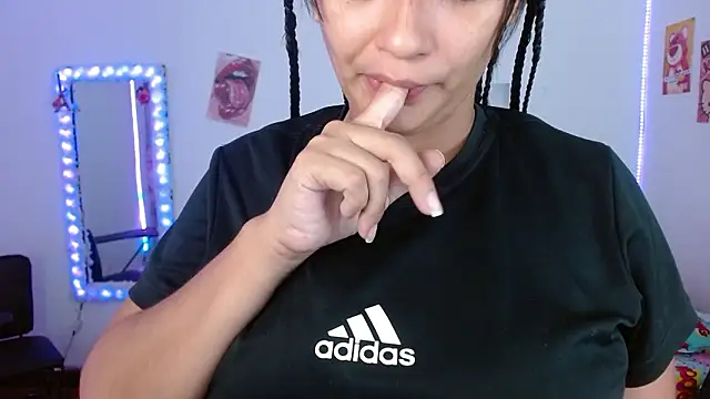 Snapshot of Lolitaa__VIP chatting on 02/10/26, 07:29 Lolitaa VIP online show from 02/10/26, 07:29