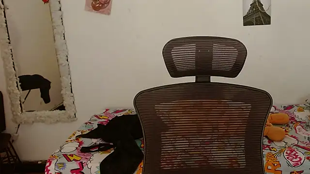 Snapshot of Lolitaa__VIP chatting on 02/13/26, 08:16 Lolitaa VIP online show from 02/13/26, 08:16