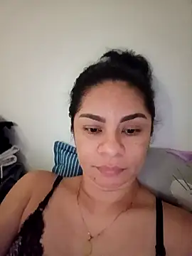 Snapshot of luna_pinky chatting on 02/08/26, 06:33 luna pinky online show from 02/08/26, 06:33