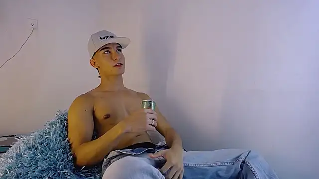 Snapshot of BabyAndy_ chatting on 02/22/26, 06:06 BabyAndy online show from 02/22/26, 06:06