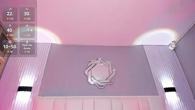 KataThonpson online show from 04/18/26, 04:05