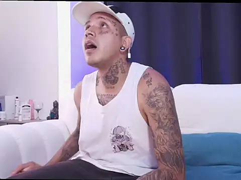 blackout9703 online show from 02/14/26, 05:43