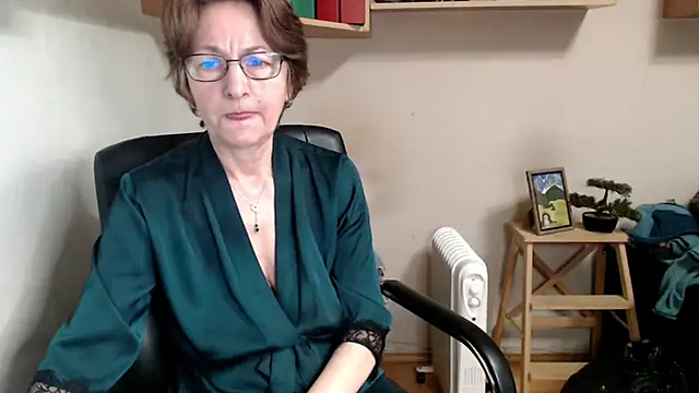 katemodel online show from 02/21/26, 08:04