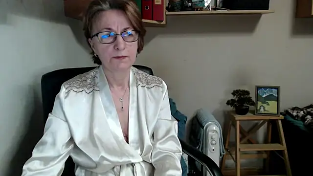 katemodel online show from 04/03/26, 07:28