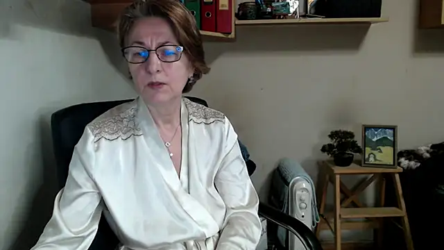 katemodel online show from 04/04/26, 07:06