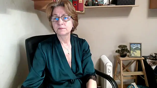 katemodel online show from 04/09/26, 06:41