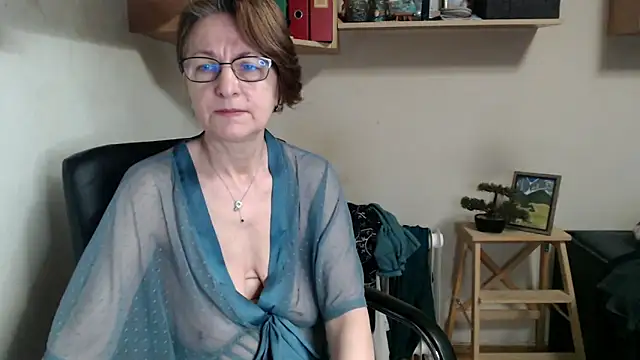 katemodel online show from 05/30/26, 06:54