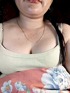 Reina Fcup01 online show from 02/06/26, 02:20