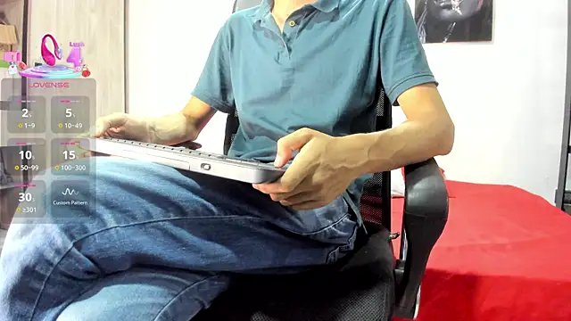 milo cruz  online show from 04/25/26, 05:10