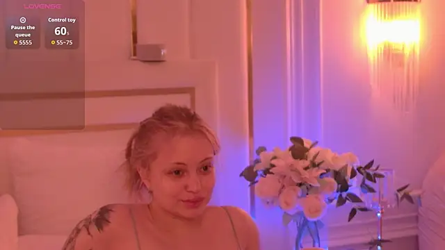 MollyHilton online show from 03/03/26, 05:52