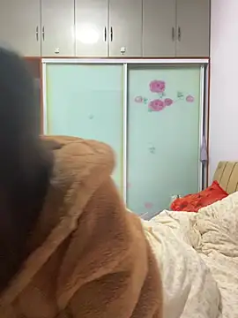 Snapshot of BIGBABYYEYE chatting on 02/07/26, 02:43 BIGBABYYEYE online show from 02/07/26, 02:43