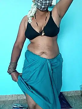 Snapshot of Kavya_KannadaTamil chatting on 02/15/26, 06:54 Kavya KannadaTamil online show from 02/15/26, 06:54