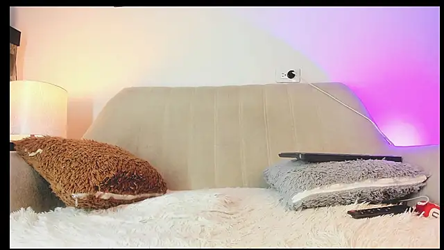 Snapshot of drakomilck1 chatting on 02/11/26, 04:39 drakomilck1 online show from 02/11/26, 04:39