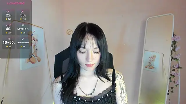 AliceeinWonderlanddd online show from 05/24/26, 03:22