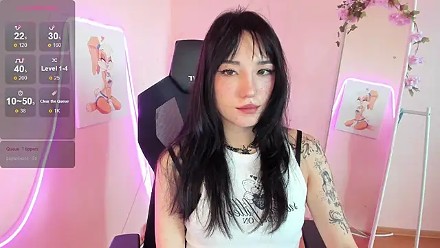 AliceeinWonderlanddd online show from 07/07/26, 07:09