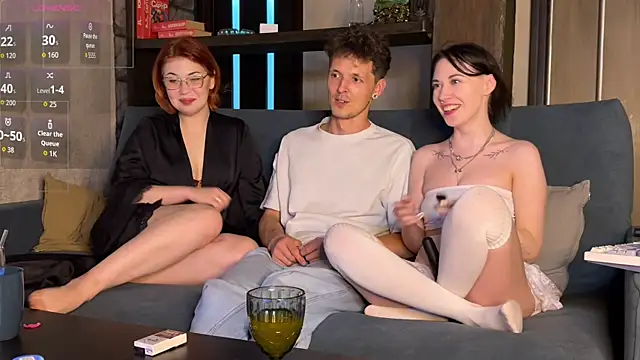 Three Some Dream online show from 06/22/26, 05:54