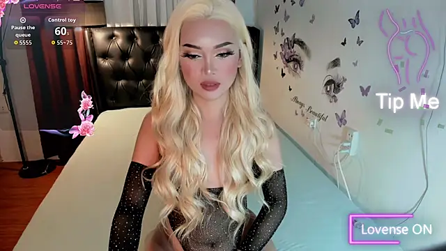 Snapshot of Akiraaaa_Sky chatting on 02/25/26, 03:10 Akiraaaa Sky online show from 02/25/26, 03:10