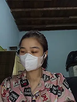 Daisy-lusia2026 online show from 05/14/26, 10:16