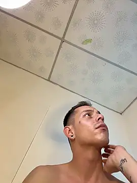 Snapshot of AxelMuller chatting on 02/03/26, 08:03 AxelMuller online show from 02/03/26, 08:03