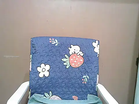 Snapshot of Marry_cutey69 chatting on 04/14/26, 01:28 Marry cutey69 online show from 04/14/26, 01:28