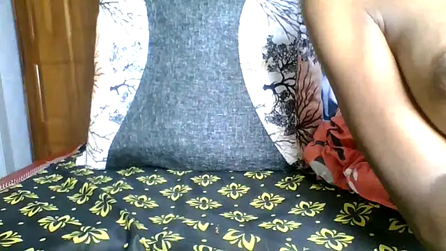 Snapshot of Littlegoddess19 chatting on 04/29/26, 02:59 Littlegoddess19 online show from 04/29/26, 02:59