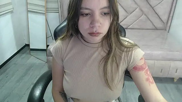Snapshot of Eco_deluna_v chatting on 03/26/26, 01:06 Eco deluna v online show from 03/26/26, 01:06