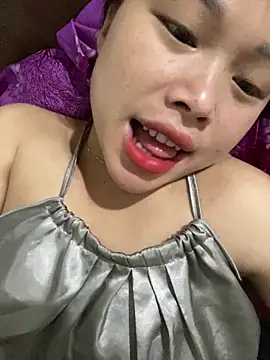 Snapshot of Emxinhka1 chatting on 03/29/26, 03:28 Emxinhka1 online show from 03/29/26, 03:28