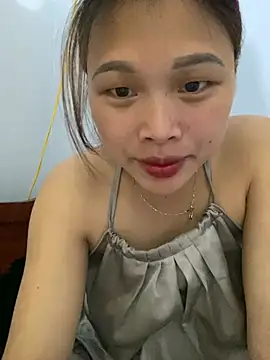 Snapshot of Emxinhka1 chatting on 04/03/26, 11:30 Emxinhka1 online show from 04/03/26, 11:30