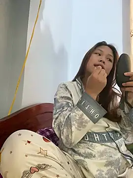 Snapshot of Emxinhka1 chatting on 04/09/26, 11:54 Emxinhka1 online show from 04/09/26, 11:54