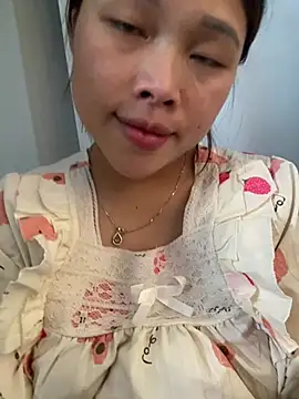 Snapshot of Emxinhka1 chatting on 04/11/26, 08:07 Emxinhka1 online show from 04/11/26, 08:07