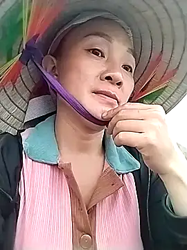 Snapshot of Neoone_1 chatting on 03/28/26, 10:59 Neoone 1 online show from 03/28/26, 10:59