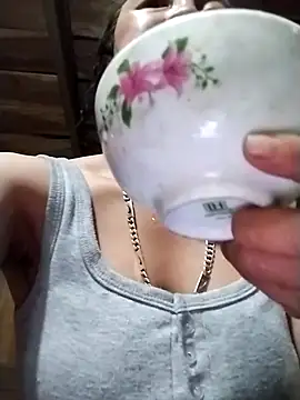 Snapshot of Neoone_1 chatting on 04/08/26, 12:21 Neoone 1 online show from 04/08/26, 12:21