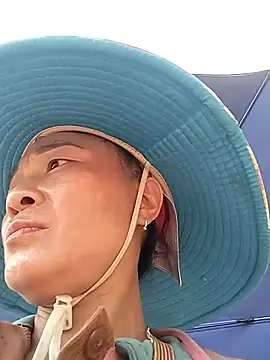 Snapshot of Neoone_1 chatting on 04/09/26, 08:31 Neoone 1 online show from 04/09/26, 08:31