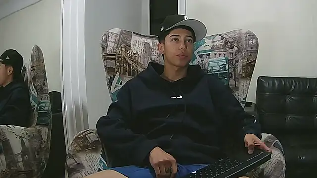 Snapshot of Matt_Jonnes chatting on 02/18/26, 01:12 Matt Jonnes online show from 02/18/26, 01:12