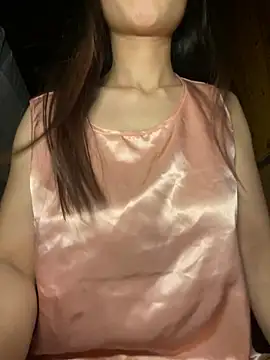 Snapshot of uyensexy chatting on 02/14/26, 07:16 uyensexy online show from 02/14/26, 07:16