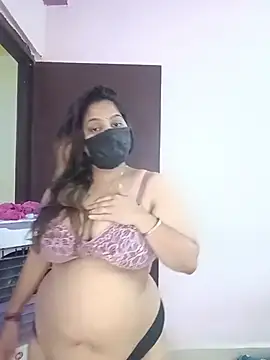Aliya Hott online show from 05/25/26, 05:24