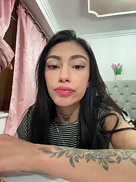 Bonny Eva online show from 04/12/26, 01:43