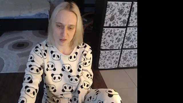 Snapshot of Your_guilty_pleasure1 chatting on 02/07/26, 12:42 Your guilty pleasure1 online show from 02/07/26, 12:42