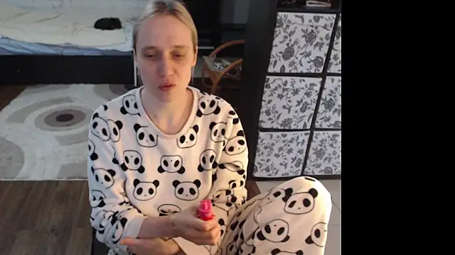 Snapshot of Your_guilty_pleasure1 chatting on 03/02/26, 08:43 Your guilty pleasure1 online show from 03/02/26, 08:43