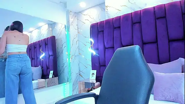 crystalstonee online show from 02/19/26, 09:00