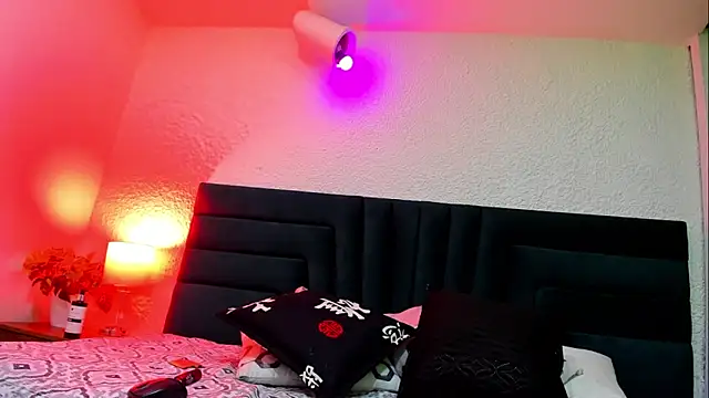 Dahliablack online show from 03/19/26, 12:31